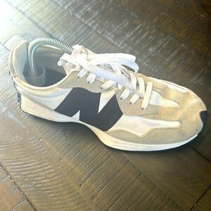 New Balance 327 shoes 👟